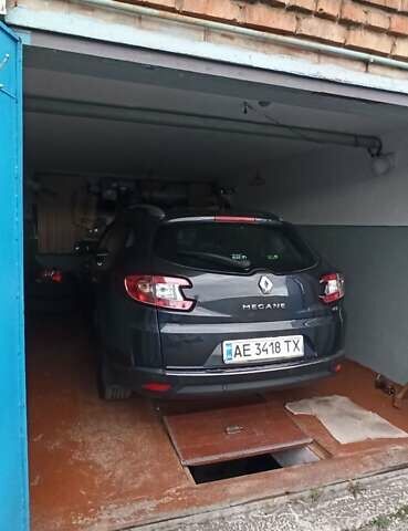 Сірий Рено Меган, об'ємом двигуна 1.46 л та пробігом 325 тис. км за 8700 $, фото 83 на Automoto.ua