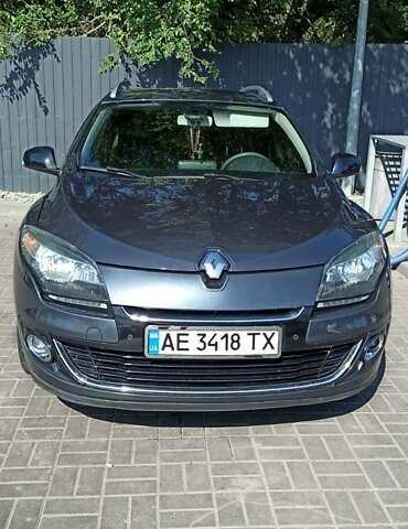 Сірий Рено Меган, об'ємом двигуна 1.46 л та пробігом 325 тис. км за 8700 $, фото 121 на Automoto.ua