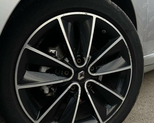 Сірий Рено Меган, об'ємом двигуна 1.46 л та пробігом 289 тис. км за 7800 $, фото 6 на Automoto.ua