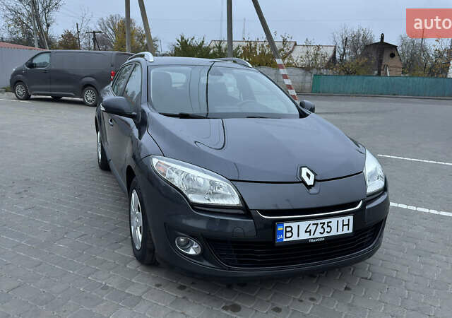 Серый Рено Меган, объемом двигателя 1.46 л и пробегом 183 тыс. км за 8450 $, фото 15 на Automoto.ua
