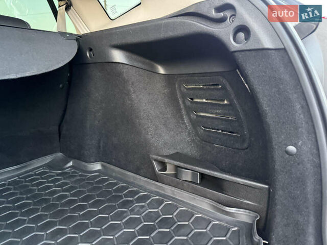 Сірий Рено Меган, об'ємом двигуна 1.46 л та пробігом 275 тис. км за 9350 $, фото 51 на Automoto.ua
