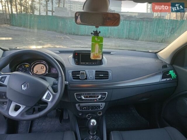 Сірий Рено Меган, об'ємом двигуна 1.46 л та пробігом 258 тис. км за 7500 $, фото 22 на Automoto.ua