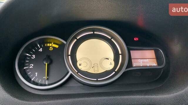 Рено Меган 2012 в Киеве на Automoto.ua Серый Рено Меган, объемом двигателя 1.46 л и пробегом 260 тыс. км за 8800 $, фото 14 на Automoto.ua