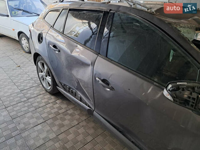 Рено Меган 2012 в Славянске на Automoto.ua Серый Рено Меган, объемом двигателя 1.46 л и пробегом 200 тыс. км за 3500 $, фото 4 на Automoto.ua