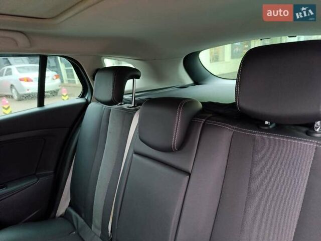 Серый Рено Меган, объемом двигателя 1.46 л и пробегом 237 тыс. км за 8200 $, фото 10 на Automoto.ua