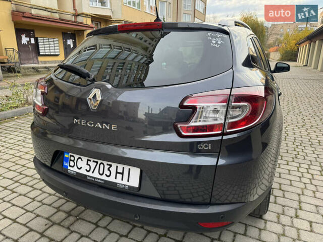Серый Рено Меган, объемом двигателя 1.5 л и пробегом 278 тыс. км за 8450 $, фото 17 на Automoto.ua