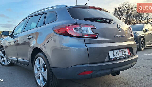 Серый Рено Меган, объемом двигателя 1.6 л и пробегом 210 тыс. км за 7550 $, фото 34 на Automoto.ua