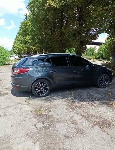 Сірий Рено Меган, об'ємом двигуна 1.46 л та пробігом 325 тис. км за 8700 $, фото 117 на Automoto.ua