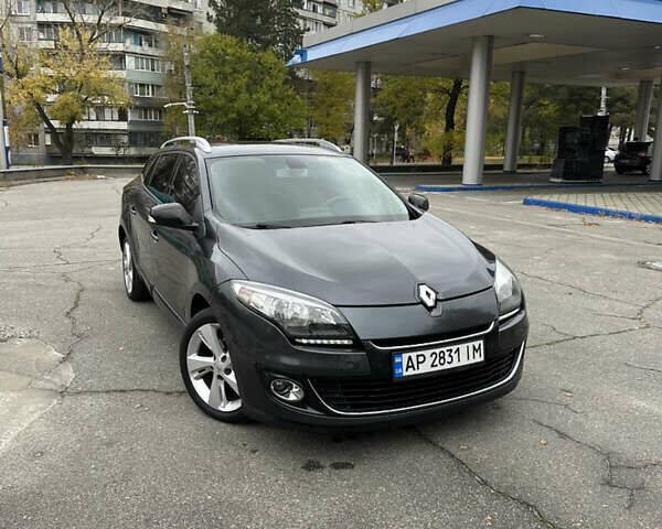 Сірий Рено Меган, об'ємом двигуна 1.46 л та пробігом 319 тис. км за 9200 $, фото 1 на Automoto.ua
