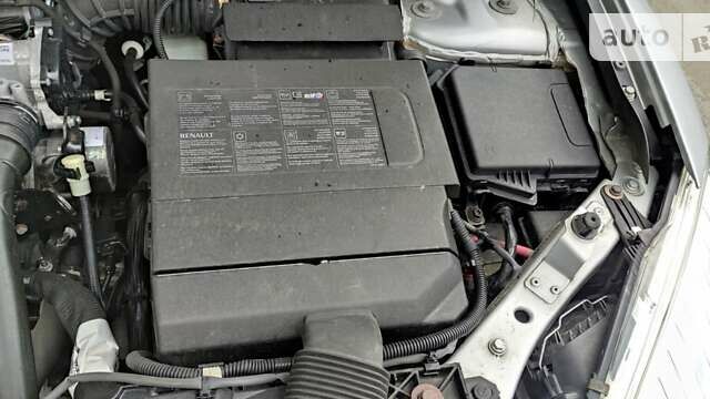 Сірий Рено Меган, об'ємом двигуна 1.46 л та пробігом 209 тис. км за 7999 $, фото 1 на Automoto.ua