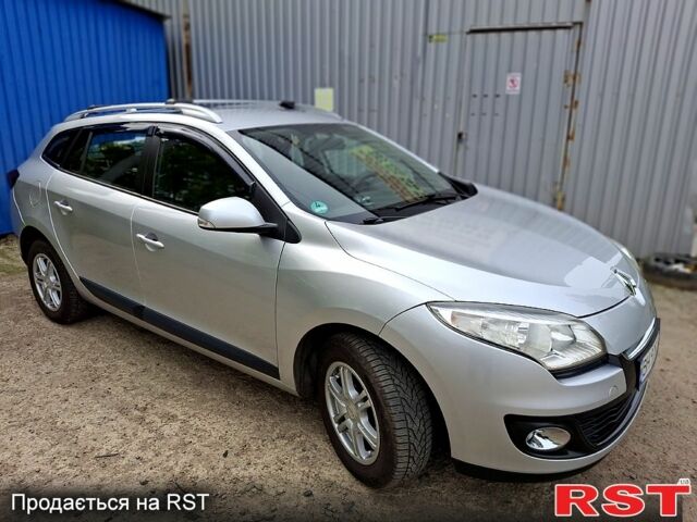 Серый Рено Меган, объемом двигателя 1.5 л и пробегом 325 тыс. км за 6900 $, фото 3 на Automoto.ua