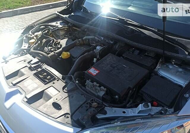 Сірий Рено Меган, об'ємом двигуна 1.5 л та пробігом 198 тис. км за 7800 $, фото 26 на Automoto.ua