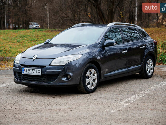 Серый Рено Меган, объемом двигателя 1.46 л и пробегом 189 тыс. км за 7950 $, фото 2 на Automoto.ua