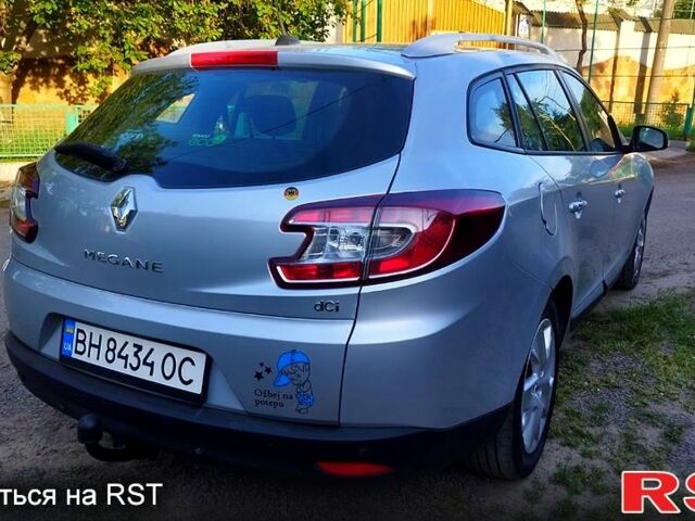 Серый Рено Меган, объемом двигателя 1.5 л и пробегом 269 тыс. км за 7100 $, фото 2 на Automoto.ua