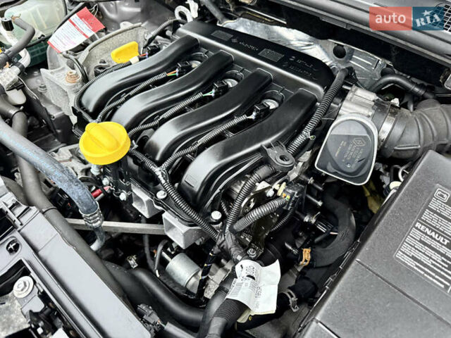 Серый Рено Меган, объемом двигателя 1.6 л и пробегом 176 тыс. км за 9200 $, фото 18 на Automoto.ua