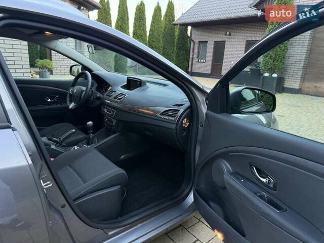 Серый Рено Меган, объемом двигателя 1.5 л и пробегом 270 тыс. км за 7950 $, фото 39 на Automoto.ua