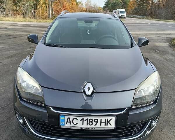 Серый Рено Меган, объемом двигателя 1.5 л и пробегом 263 тыс. км за 8600 $, фото 2 на Automoto.ua
