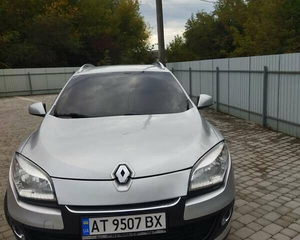 Серый Рено Меган, объемом двигателя 1.5 л и пробегом 280 тыс. км за 7200 $, фото 27 на Automoto.ua