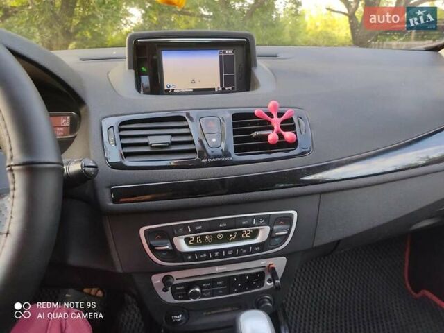 Сірий Рено Меган, об'ємом двигуна 1.5 л та пробігом 230 тис. км за 7800 $, фото 3 на Automoto.ua