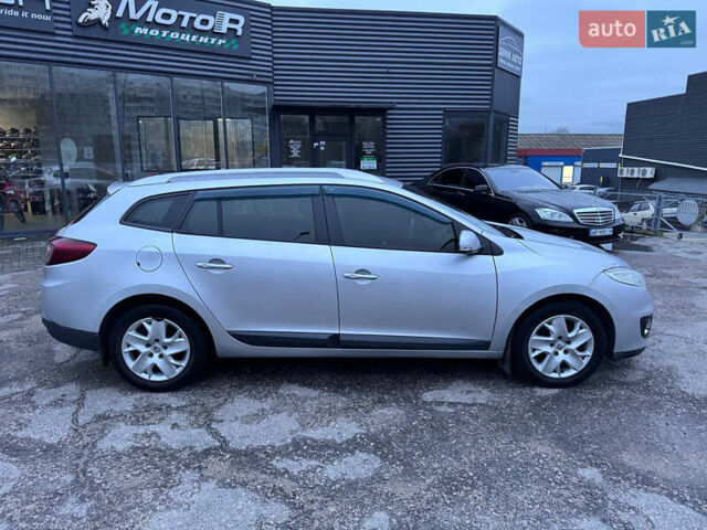 Сірий Рено Меган, об'ємом двигуна 1.46 л та пробігом 203 тис. км за 7999 $, фото 1 на Automoto.ua