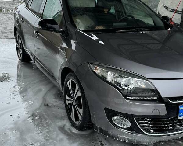 Серый Рено Меган, объемом двигателя 1.46 л и пробегом 355 тыс. км за 7700 $, фото 1 на Automoto.ua