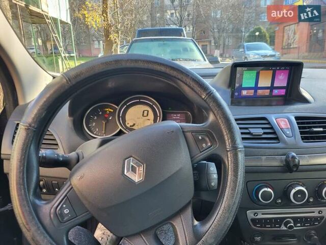 Серый Рено Меган, объемом двигателя 1.5 л и пробегом 175 тыс. км за 8000 $, фото 14 на Automoto.ua