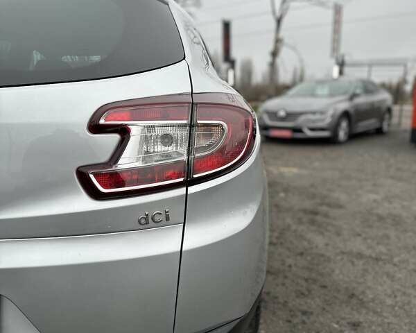 Серый Рено Меган, объемом двигателя 1.46 л и пробегом 289 тыс. км за 7999 $, фото 10 на Automoto.ua