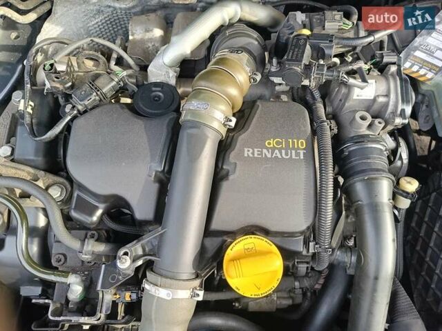 Серый Рено Меган, объемом двигателя 1.5 л и пробегом 263 тыс. км за 8600 $, фото 24 на Automoto.ua
