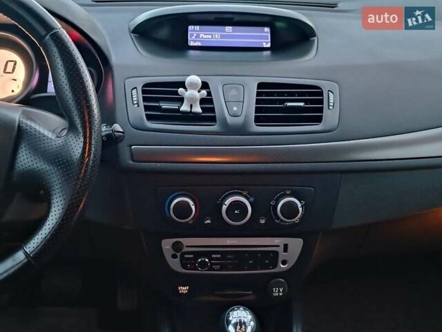 Серый Рено Меган, объемом двигателя 1.5 л и пробегом 269 тыс. км за 7590 $, фото 12 на Automoto.ua