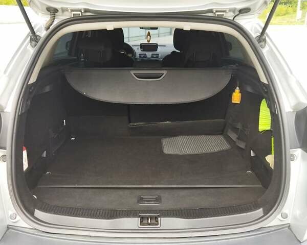 Серый Рено Меган, объемом двигателя 1.5 л и пробегом 280 тыс. км за 7200 $, фото 34 на Automoto.ua