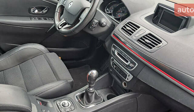 Серый Рено Меган, объемом двигателя 1.5 л и пробегом 225 тыс. км за 8899 $, фото 20 на Automoto.ua