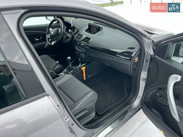 Сірий Рено Меган, об'ємом двигуна 1.46 л та пробігом 281 тис. км за 7990 $, фото 20 на Automoto.ua