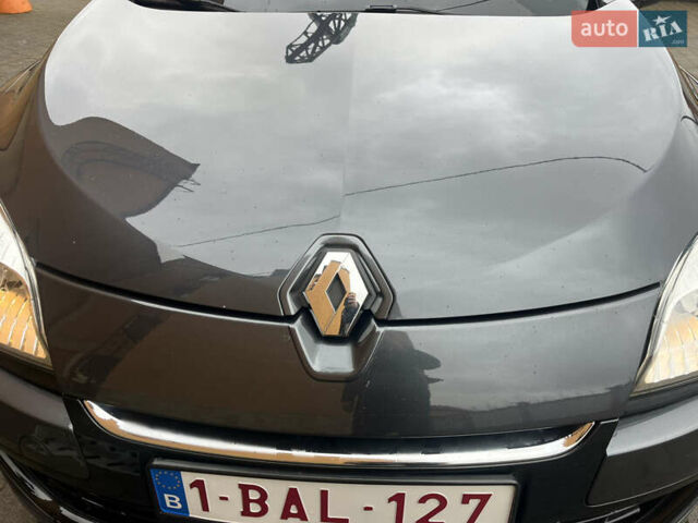 Серый Рено Меган, объемом двигателя 1.5 л и пробегом 210 тыс. км за 8300 $, фото 7 на Automoto.ua