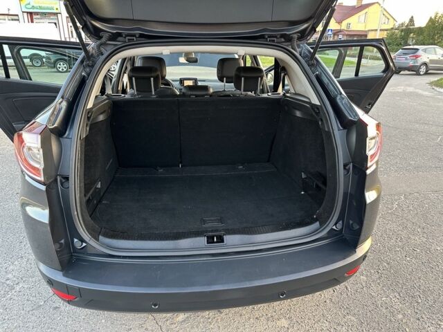 Серый Рено Меган, объемом двигателя 1.5 л и пробегом 260 тыс. км за 8000 $, фото 10 на Automoto.ua