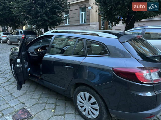 Серый Рено Меган, объемом двигателя 1.46 л и пробегом 225 тыс. км за 7500 $, фото 4 на Automoto.ua