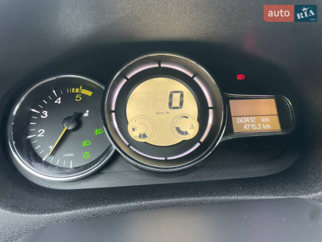 Серый Рено Меган, объемом двигателя 1.5 л и пробегом 263 тыс. км за 9350 $, фото 29 на Automoto.ua