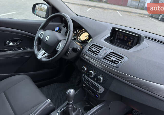 Серый Рено Меган, объемом двигателя 1.46 л и пробегом 183 тыс. км за 8100 $, фото 99 на Automoto.ua