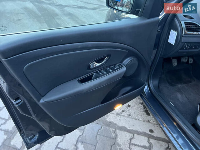 Серый Рено Меган, объемом двигателя 1.5 л и пробегом 230 тыс. км за 8200 $, фото 11 на Automoto.ua