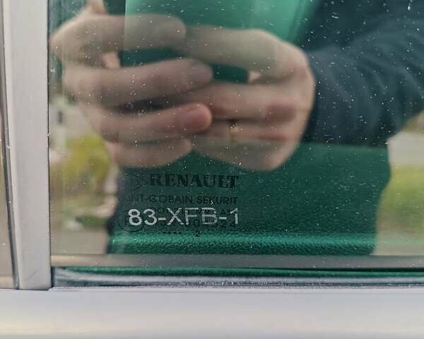 Серый Рено Меган, объемом двигателя 1.5 л и пробегом 263 тыс. км за 8600 $, фото 19 на Automoto.ua