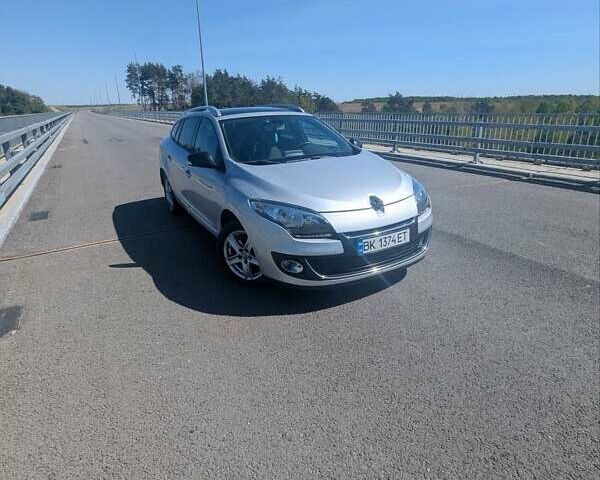 Серый Рено Меган, объемом двигателя 1.46 л и пробегом 283 тыс. км за 8000 $, фото 7 на Automoto.ua