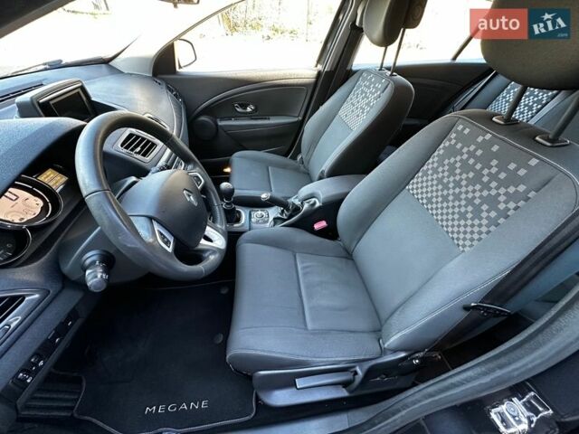 Сірий Рено Меган, об'ємом двигуна 0 л та пробігом 252 тис. км за 6950 $, фото 46 на Automoto.ua