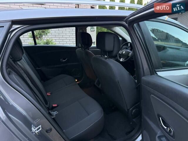 Серый Рено Меган, объемом двигателя 1.5 л и пробегом 270 тыс. км за 7950 $, фото 37 на Automoto.ua