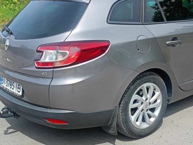 Сірий Рено Меган, об'ємом двигуна 1.5 л та пробігом 240 тис. км за 6500 $, фото 4 на Automoto.ua