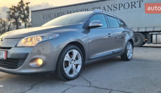 Серый Рено Меган, объемом двигателя 1.6 л и пробегом 210 тыс. км за 7550 $, фото 13 на Automoto.ua