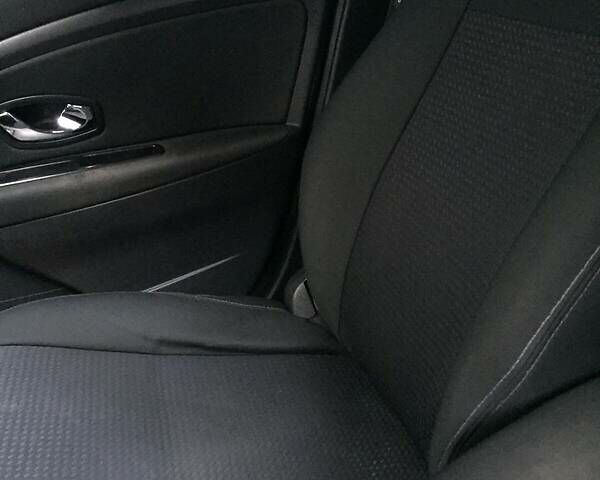 Серый Рено Меган, объемом двигателя 1.5 л и пробегом 275 тыс. км за 6800 $, фото 11 на Automoto.ua