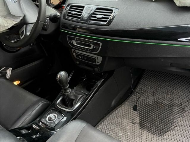 Сірий Рено Меган, об'ємом двигуна 1.6 л та пробігом 150 тис. км за 3500 $, фото 7 на Automoto.ua