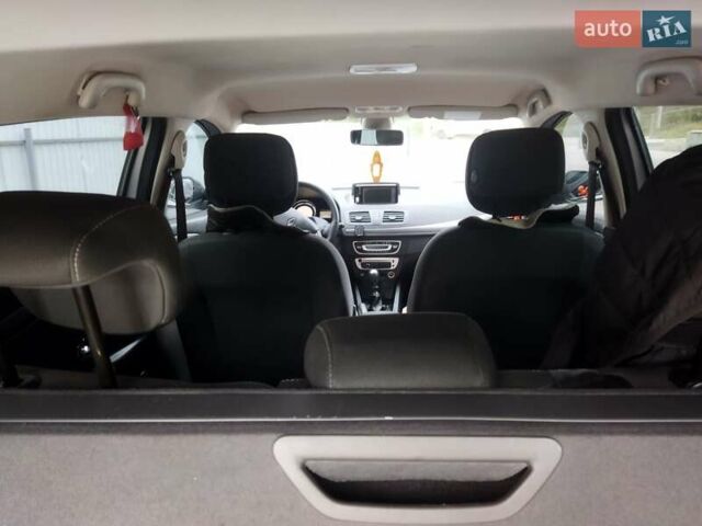 Серый Рено Меган, объемом двигателя 1.5 л и пробегом 280 тыс. км за 7200 $, фото 31 на Automoto.ua