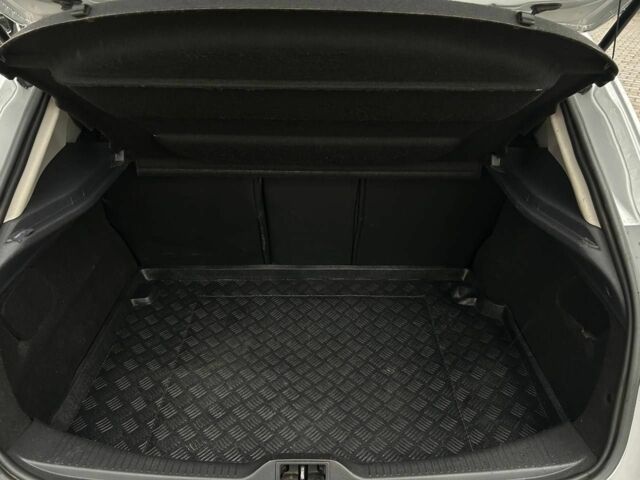 Серый Рено Меган, объемом двигателя 1.5 л и пробегом 289 тыс. км за 7500 $, фото 20 на Automoto.ua