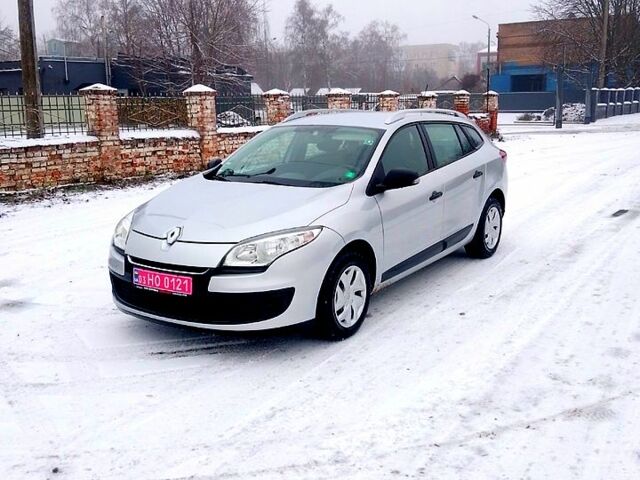 Сірий Рено Меган, об'ємом двигуна 1.6 л та пробігом 230 тис. км за 7400 $, фото 6 на Automoto.ua
