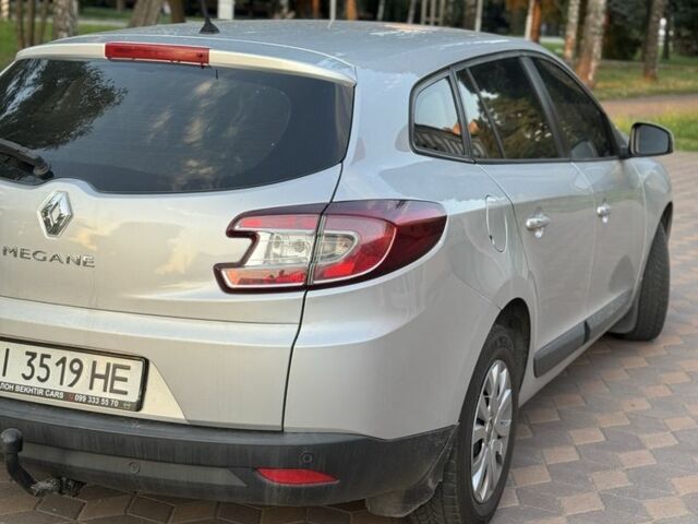Серый Рено Меган, объемом двигателя 1.5 л и пробегом 225 тыс. км за 6999 $, фото 14 на Automoto.ua